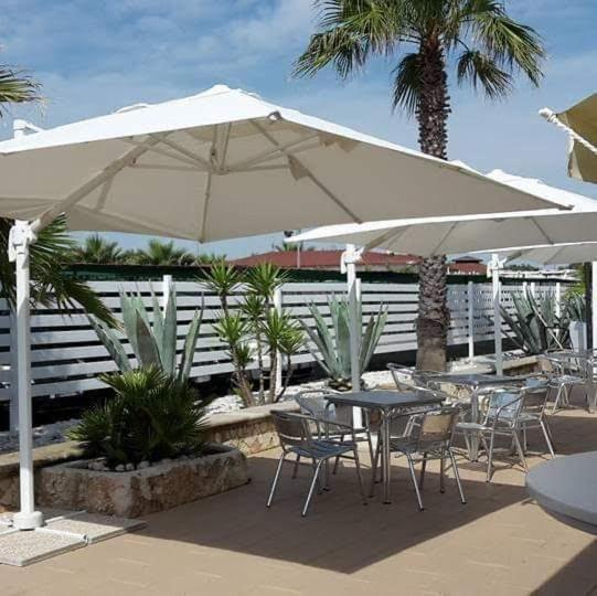 Baywatch Panzió Margherita di Savoia Kültér fotó