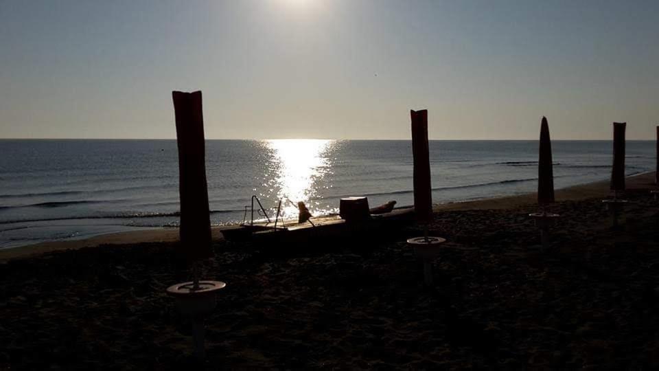 Baywatch Panzió Margherita di Savoia Kültér fotó